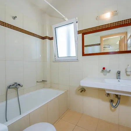Toxo Aparthotel Platanés